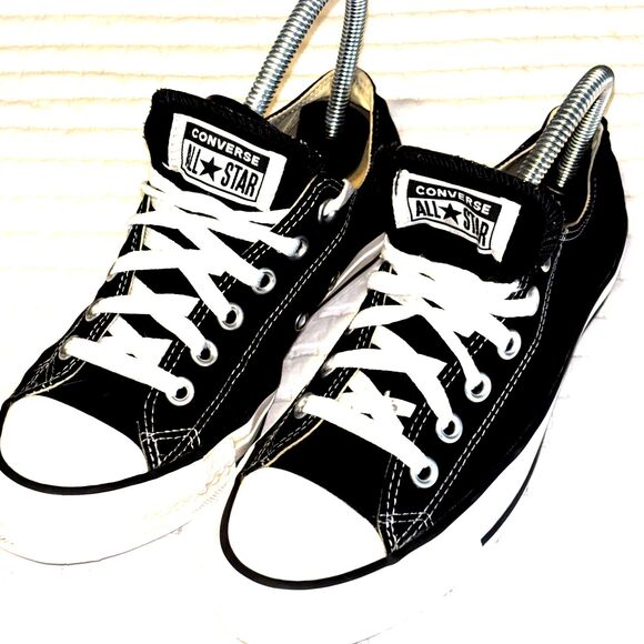 Converse M9166: Chuck Taylor All Star Unisex Ox Low Top Black Sneakers Size 7.5 - Picture 1 of 6